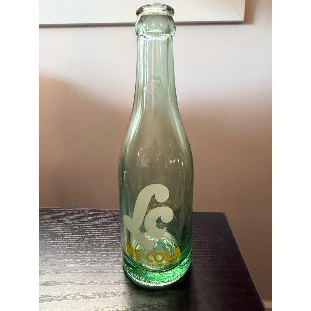 1947 Lime Cola LC 7 Oz Green Glass Soda Bottle Vintage Advertising